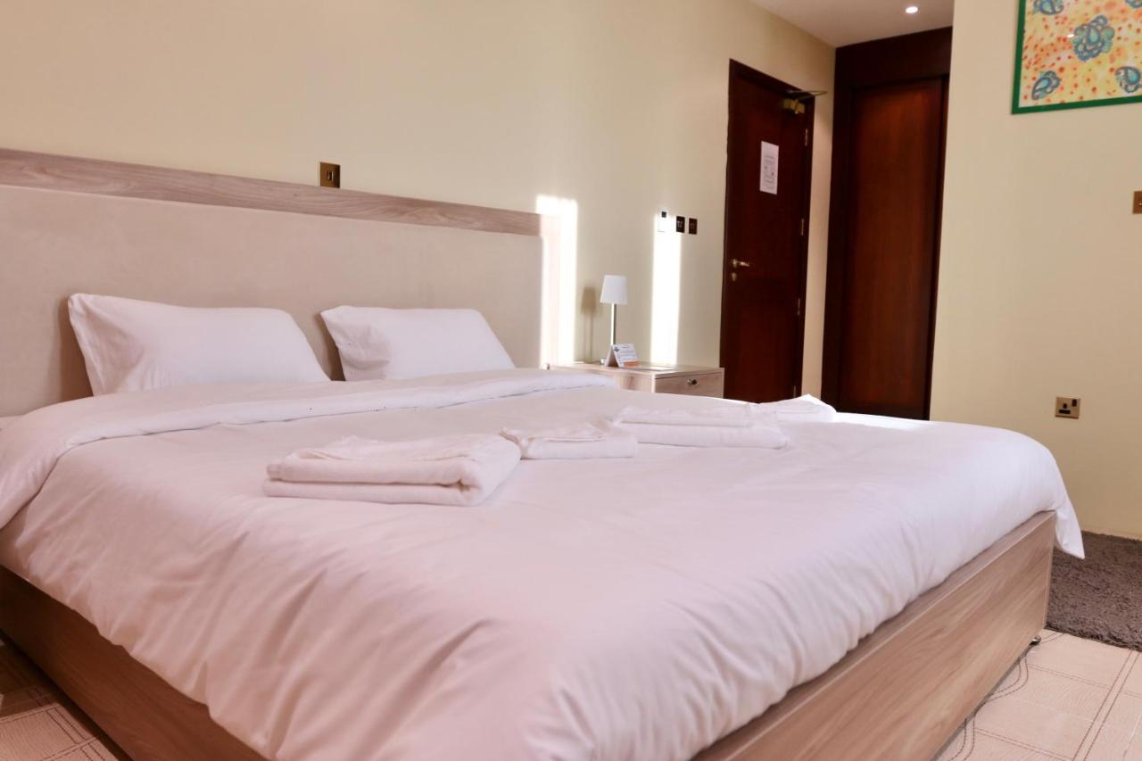 Qatar Youth Hostels Ad Dawhah Esterno foto