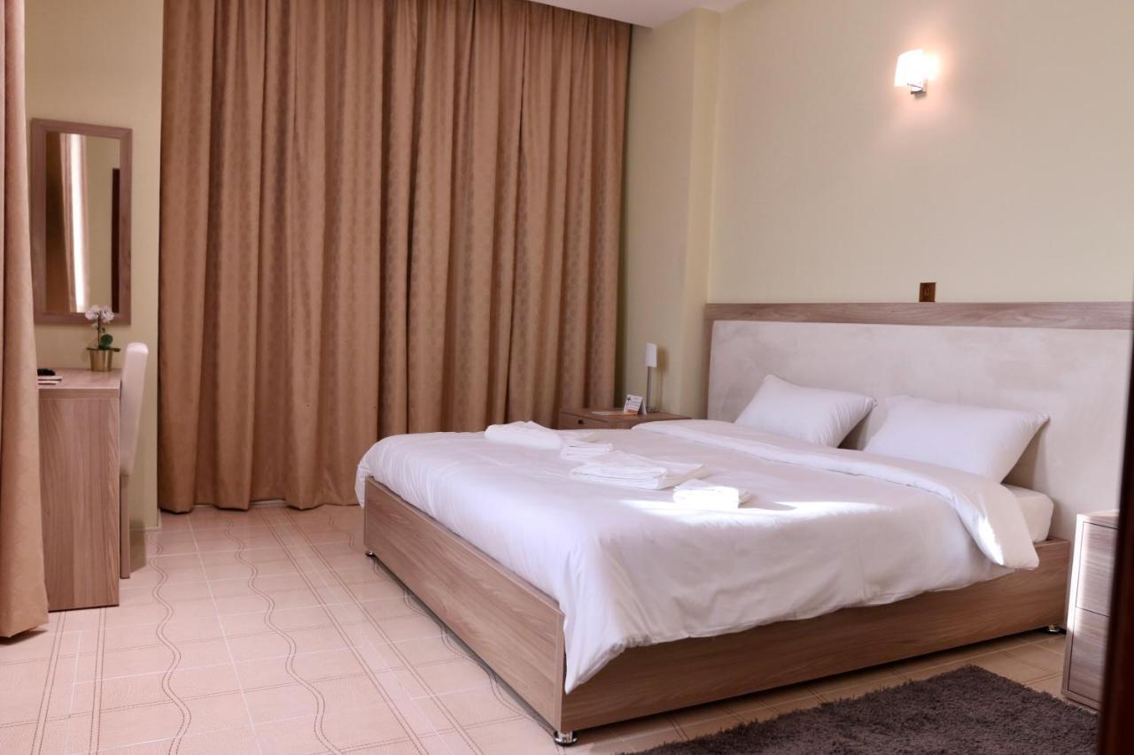 Qatar Youth Hostels Ad Dawhah Esterno foto